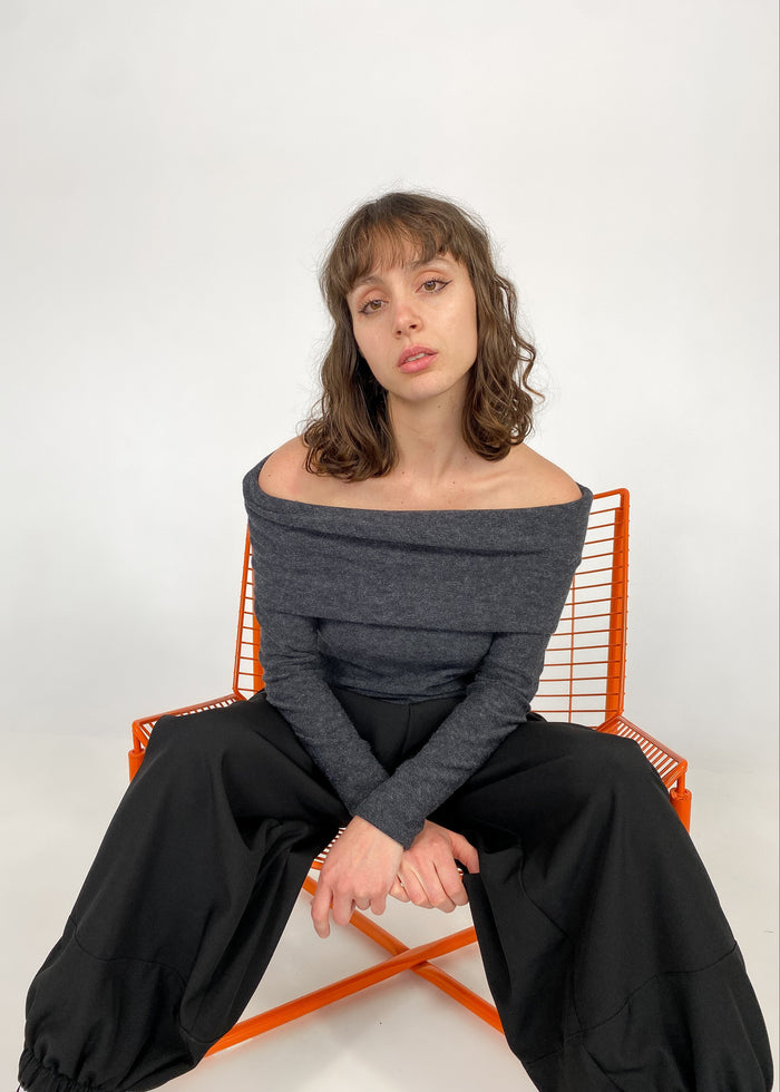 Off Shoulder Sweater - ANYE
