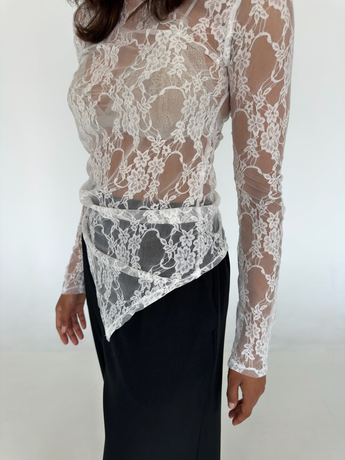 Chandail dentelle - LALY