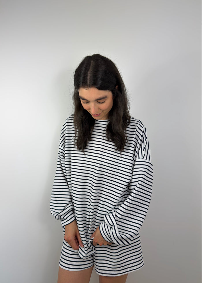 GABRYELLE DESIGNS - Gabrielle Designs - vêtements faits à Montréal - marque canadienne vêtements femmes - made in Montreal clothing - canadian women's clothing - ethical slow fashion - chandail ligné