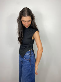 GABRYELLE DESIGNS - Gabrielle Designs - vêtements faits à Montréal - marque canadienne vêtements femmes - made in Montreal clothing - canadian women's clothing - ethical slow fashion - ruched side tee
