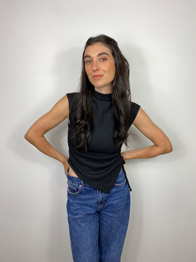 GABRYELLE DESIGNS - Gabrielle Designs - vêtements faits à Montréal - marque canadienne vêtements femmes - made in Montreal clothing - canadian women's clothing - ethical slow fashion - ruched side tee