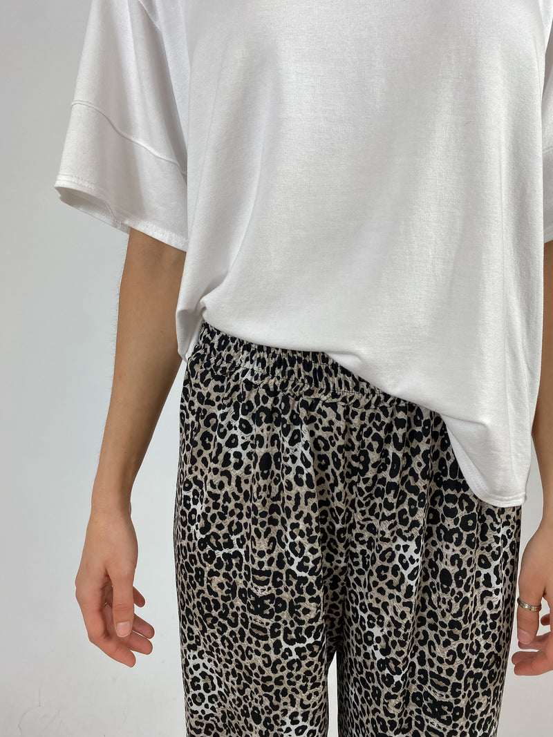 GABRYELLE DESIGNS - Gabrielle Designs - vêtements faits à Montréal - marque canadienne vêtements femmes - made in Montreal clothing - canadian women's clothing - ethical slow fashion - léopard pantalon - leopard pant