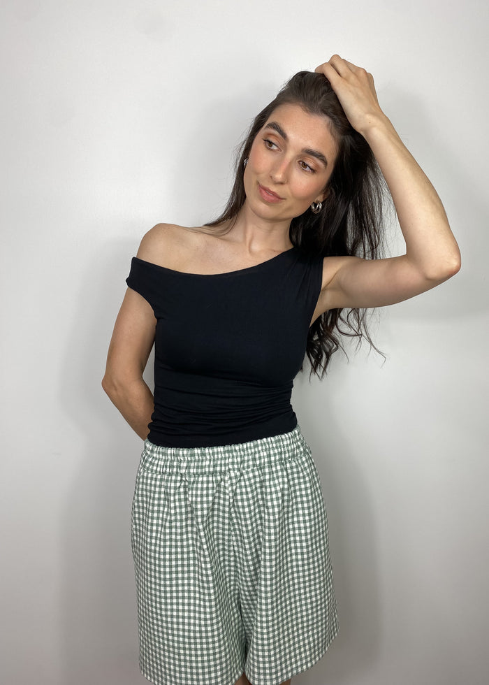 GABRYELLE DESIGNS - Gabrielle Designs - vêtements faits à Montréal - marque canadienne vêtements femmes - made in Montreal clothing - canadian women's clothing - ethical slow fashion - asymetric top